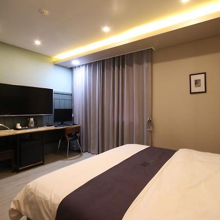 Dove Hotel Ulsan Bagian luar foto
