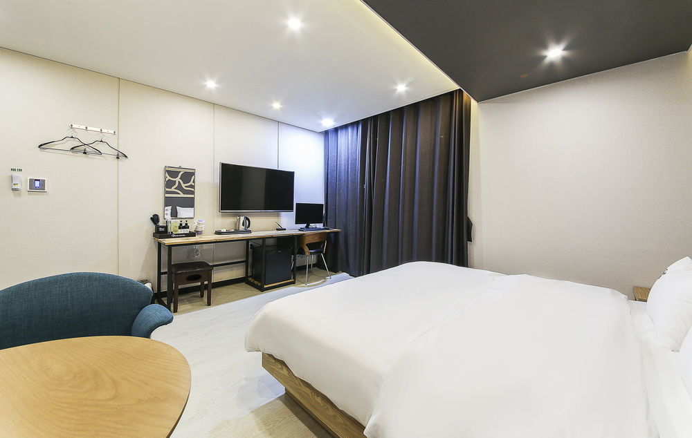 Dove Hotel Ulsan Bagian luar foto